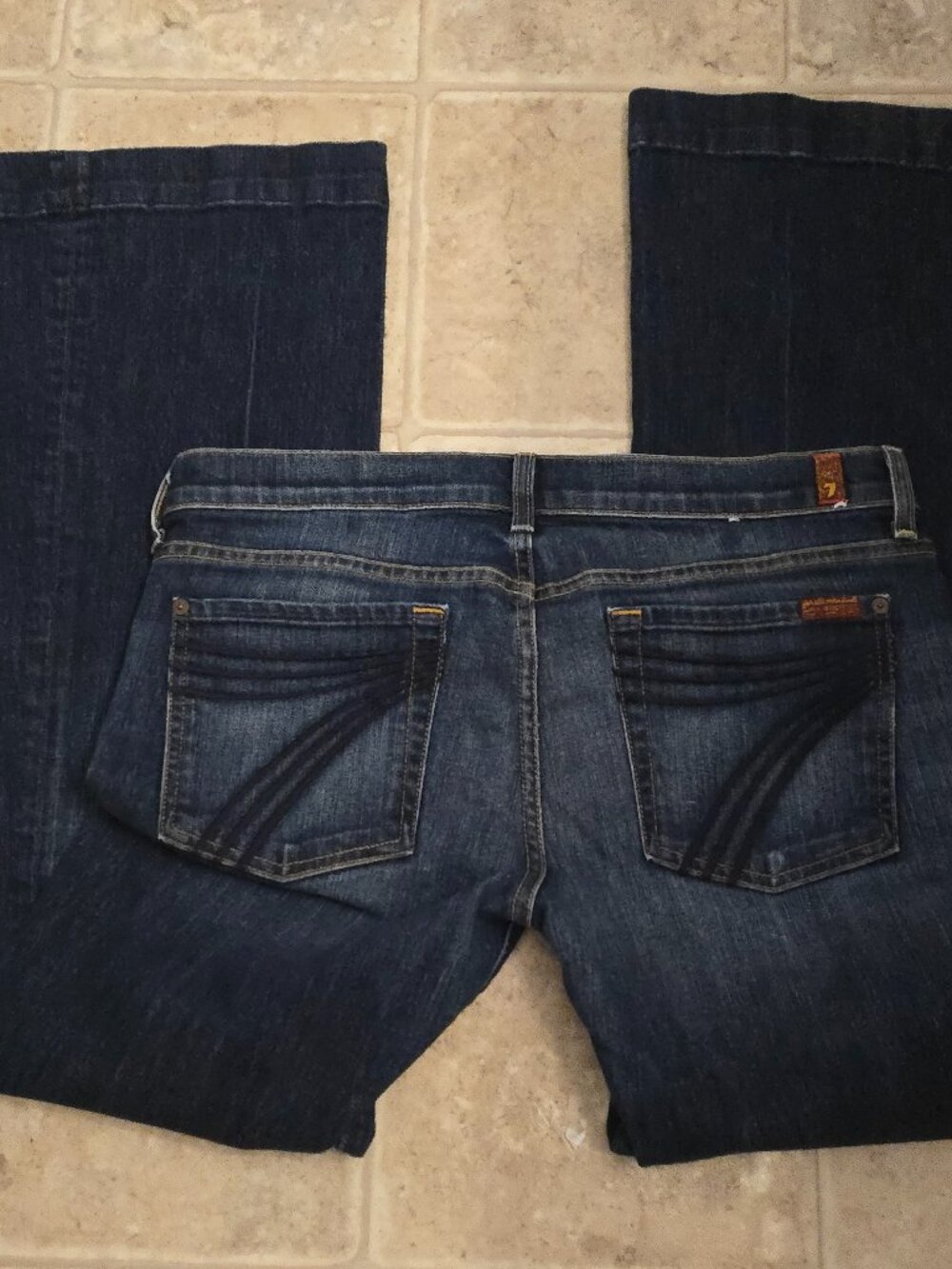 7 Dojo jeans